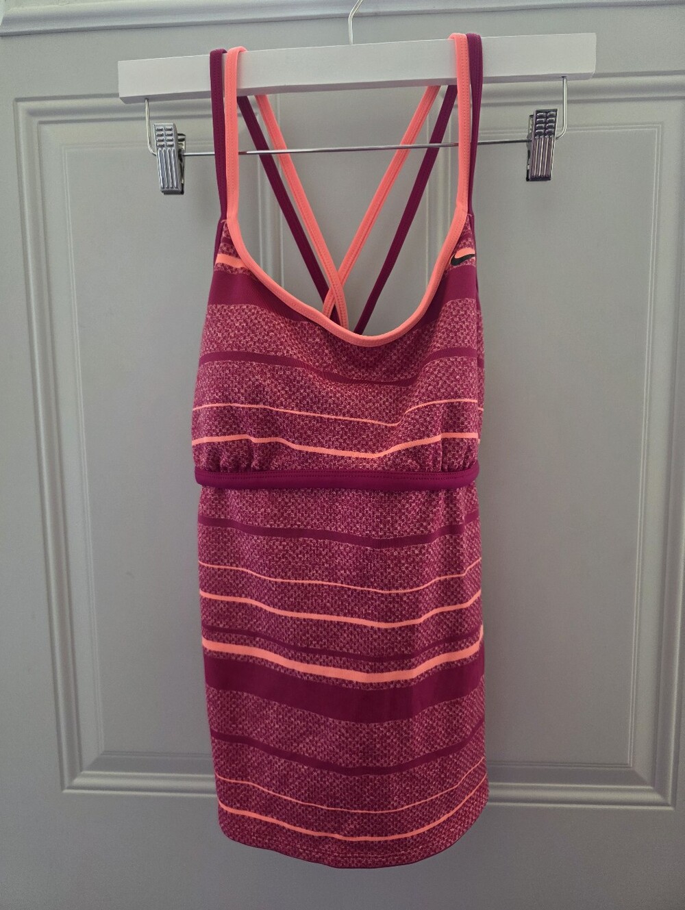 Nike Magenta Athletic Tank with Coral Trim Size Large